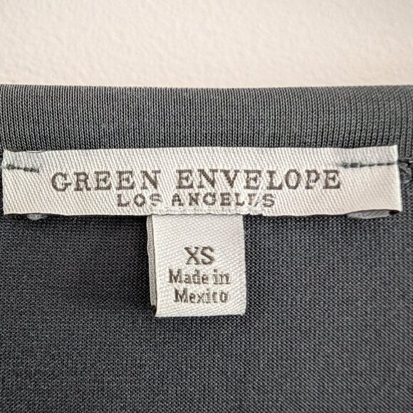 3/$30 flowy button down tie front tank - Picture 5 of 8